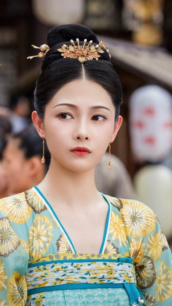 风起霓裳理清李倾