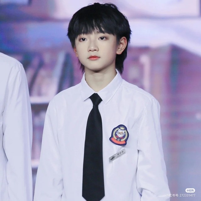 男主之一姚昱辰,tf家族三代练习生,就读于时代高中,高一