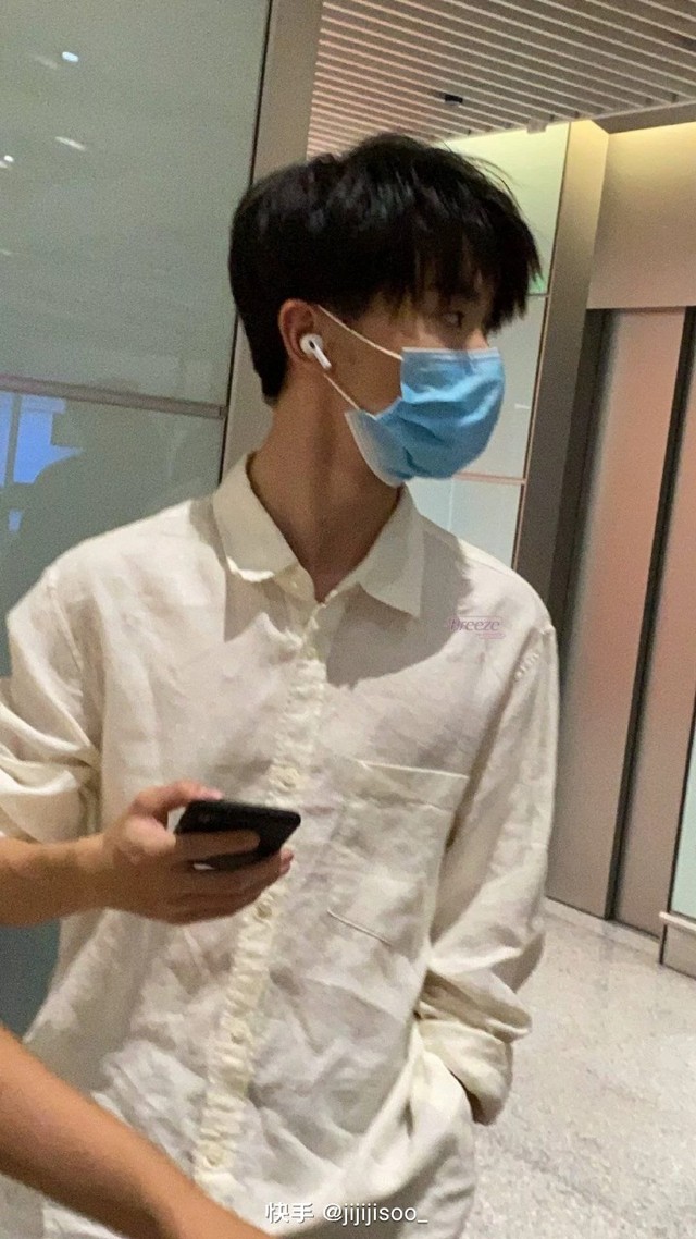 明星同人小说 朱志鑫:夏日恋综 马嘉祺你好 张真源你好 张真源坐吧 而