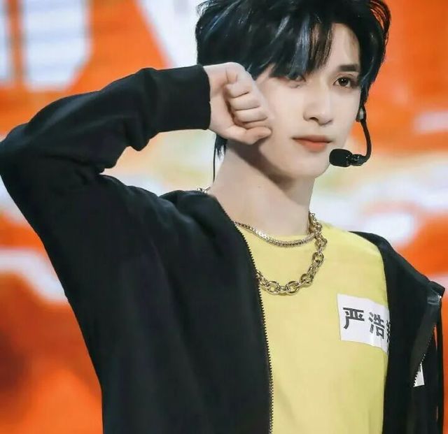tnt时代少年严浩翔,tnt时代少年团马嘉祺 tnt时代少年团严浩翔