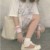 女生一