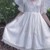 女