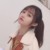 女孩B