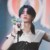 黄明昊.