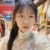 女生B