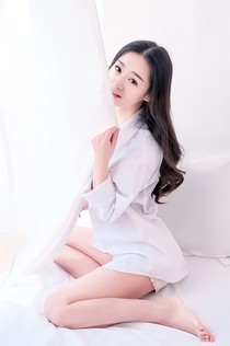 女王归来：抱歉离我远一点