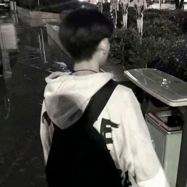 ins风.男生头像.(含组图)