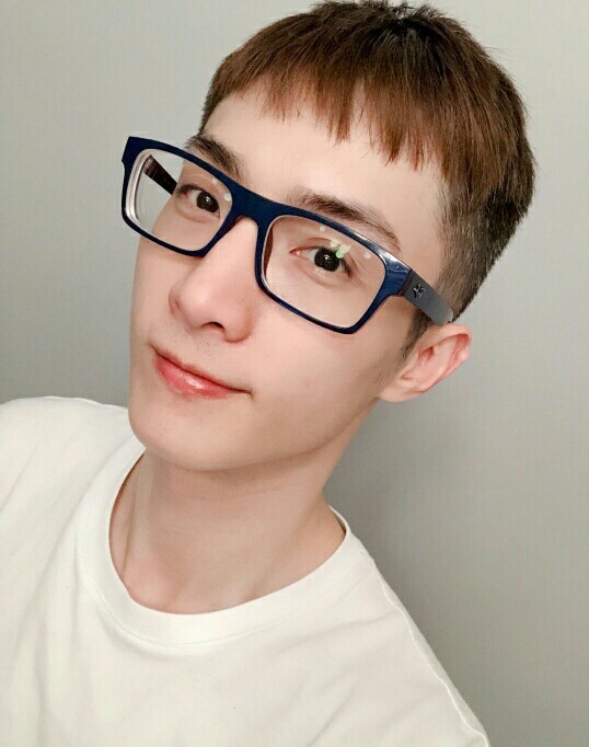 来一波欧趴的帅照-萌学园之谜亚星-话本小说网
