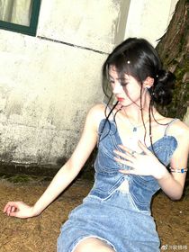 女孩儿鞠婧祎