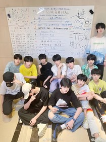 TF三代：穿書女配逆襲法則