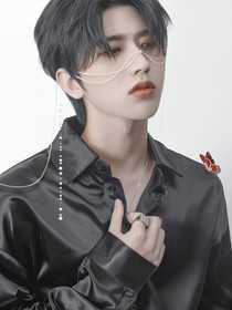 蔡徐坤：我与神明画押