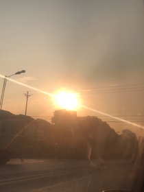 落霞里的一束光