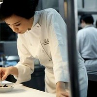 女厨师