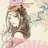 自编女主角
