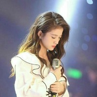 女主双重身份