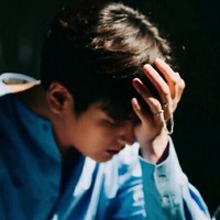 郑粲右