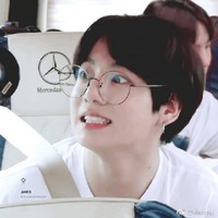 防弹少年团虐微甜