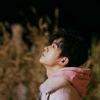 易烊千玺同人虐文