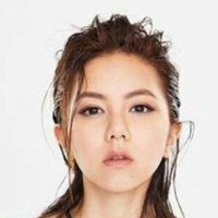 女主像邓紫棋