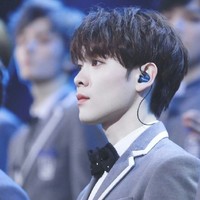 尤长靖赖美云