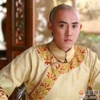 洛婷文