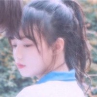 女主很小