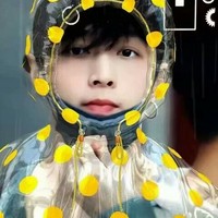 追星女孩遇上宝藏男孩