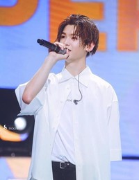 顾若曦黄明昊