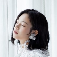 演員李庚希