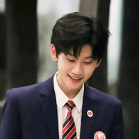 懌涵