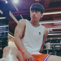 丁浩哲李羽薇