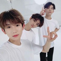 TFBOYS老師學(xué)生