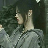向美貌与智慧低头