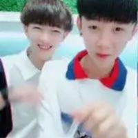祝星辰和馮學(xué)飛