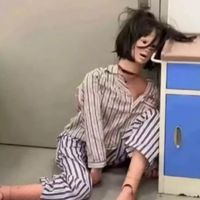 被所有人拋棄