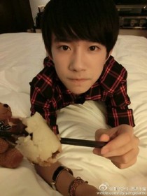 TFBOYS之易烊千玺幸福的爱恋