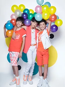 TFBOYS与校园恋情