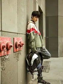 TFBOYS之水自无言（王俊凯）
