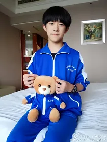 帅傻子我该拿你怎么办