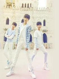 tfboys比拼YHbous