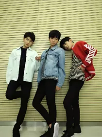 TFBOYS的与TFGIRLS的爱情