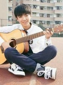 TFBOYS的一家人