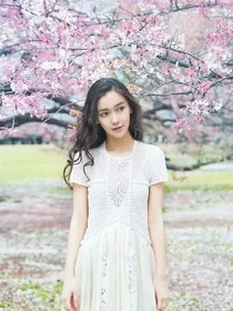穿越AngelaBaby之完美女神系统