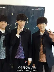 穿越之恋，tfboys。