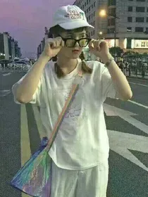 封少的悍妻.