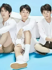 TFBOYS校花的柏拉图之恋