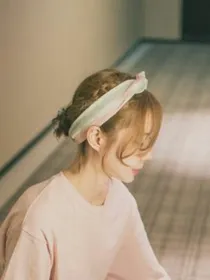鹿晗酷爱网红小仙女.