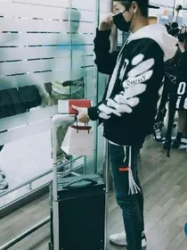一鹿伴晗之你是姐的