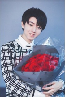 王俊凯：老婆我的花花送给你
