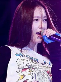 穿越之直播攻略美男？